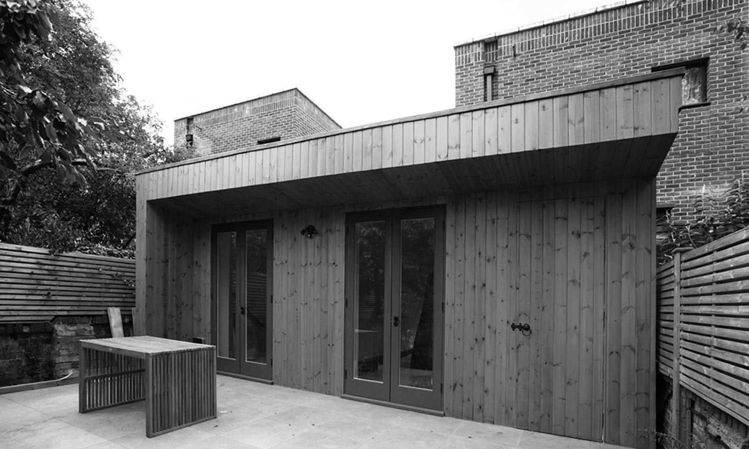 timber-clad-garden-studio-islington-london